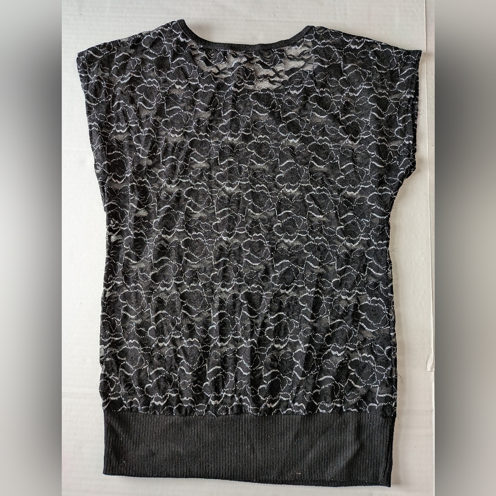 Body Central Black Sheer Lace Top Women's - Picture 2 of 12